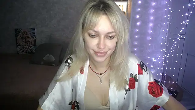 NickyAdamidi online show from 4, 11, 2025