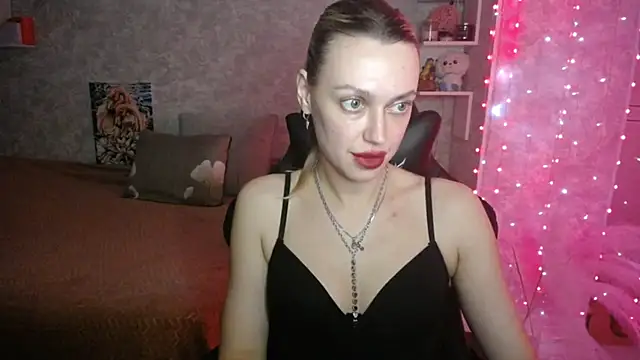 NickyAdamidi online show from 3, 12, 2025