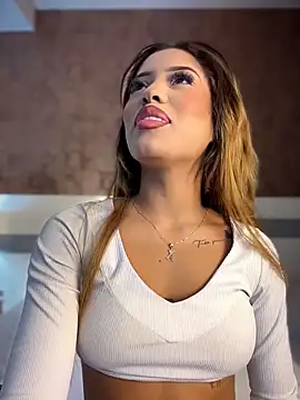 MystiqueXXX online show from 9, 5, 2026