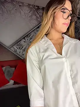 MystiqueXXX online show from 21, 5, 2026