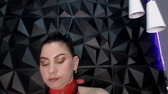 helenasaenz online show from 29, 10, 2025