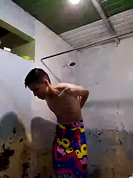 Snapshot of elinnki chatting on 3, 10, 2025 elinnki online show from 3, 10, 2025