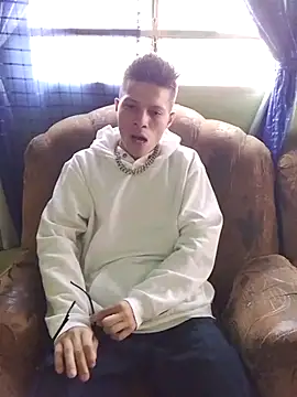 Snapshot of elinnki chatting on 5, 10, 2025 elinnki online show from 5, 10, 2025