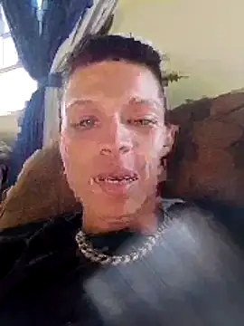 Snapshot of elinnki chatting on 14, 11, 2025 elinnki online show from 14, 11, 2025