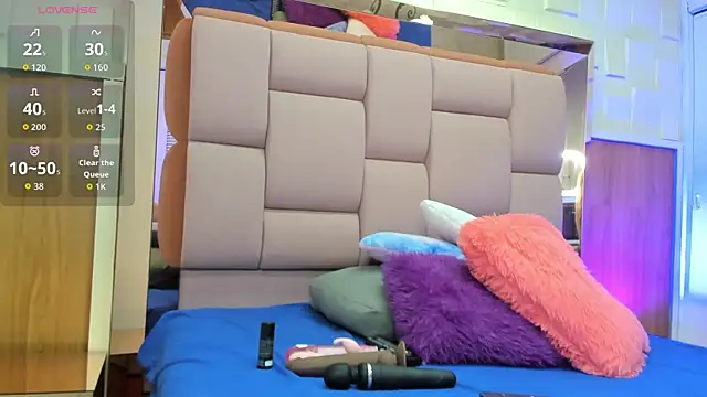 valeriahenao1 online show from 19, 9, 2025