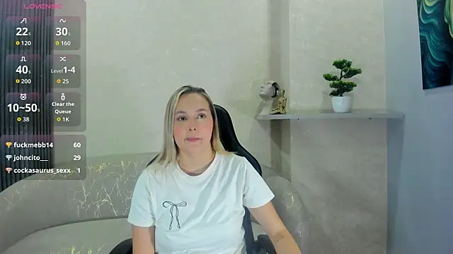 Emmaa white  online show from 22, 6, 2026