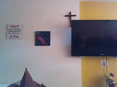 EmmaSplycer02 online show from 13, 5, 2026