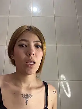  Cristalfoxx4 online show from 27, 9, 2025