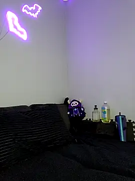 Snapshot of HarleyDemon666 chatting on 16, 11, 2025 HarleyDemon666 online show from 16, 11, 2025