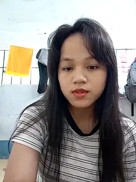 Snapshot of BabySweet-18 chatting on 4, 2, 2026 BabySweet-18 online show from 4, 2, 2026