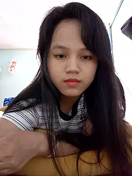 Snapshot of BabySweet-18 chatting on 5, 4, 2026 BabySweet-18 online show from 5, 4, 2026