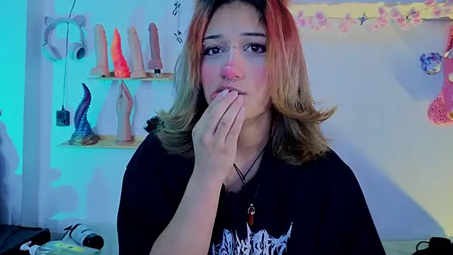 zoelight18 online show from 14, 12, 2025