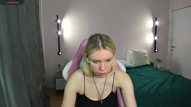 Snapshot of Casey_Miller chatting on 6, 10, 2025 Casey Miller online show from 6, 10, 2025