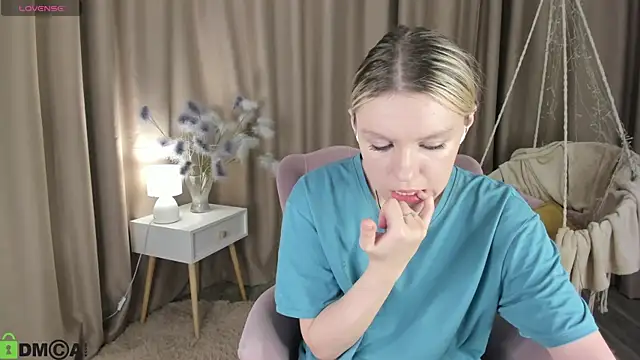 Snapshot of Casey_Miller chatting on 22, 10, 2025 Casey Miller online show from 22, 10, 2025