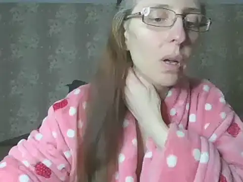 Snapshot of CandiCole chatting on 18, 4, 2026 CandiCole online show from 18, 4, 2026