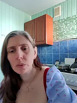 Snapshot of CandiCole chatting on 12, 5, 2026 CandiCole online show from 12, 5, 2026