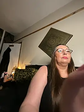 BuxomKitty BBW online show from 5, 3, 2026