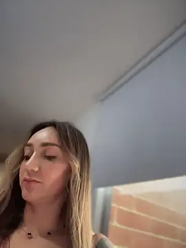 Ninabigtitied online show from 6, 5, 2026