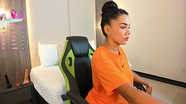 Snapshot of dana_daree chatting on 7, 4, 2026 dana daree online show from 7, 4, 2026