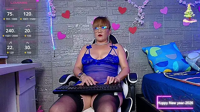 Snapshot of naomi_diamond_ chatting on 19, 12, 2025 naomi diamond online show from 19, 12, 2025