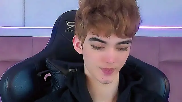 Baby FenixTS online show from 7, 3, 2026