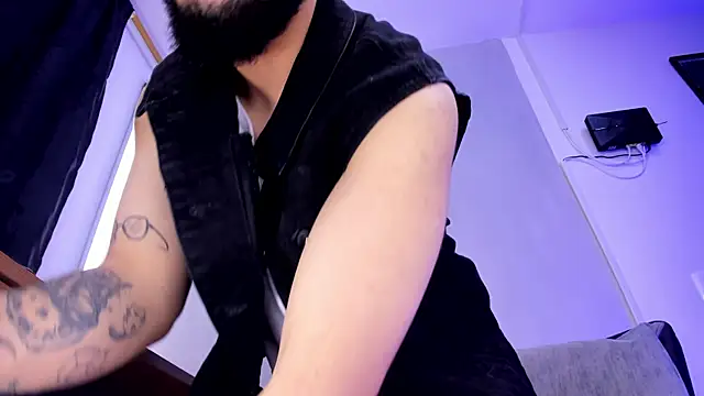 Snapshot of Noah_devil_ chatting on 15, 12, 2025 Noah devil online show from 15, 12, 2025