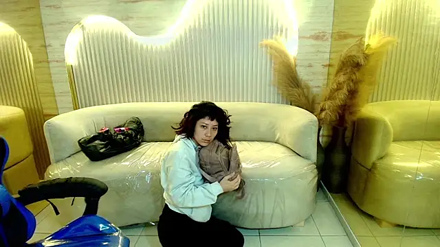 valentina r  online show from 3, 5, 2026