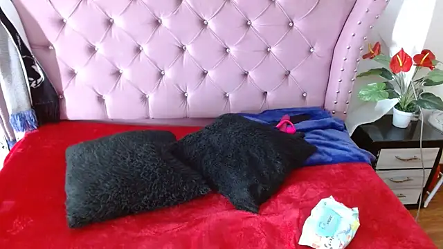 katalinathxandbritney1 online show from 3, 2, 2026