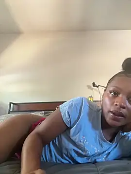 Snapshot of PrettyBabriexox chatting on 4, 10, 2025 PrettyBabriexox online show from 4, 10, 2025