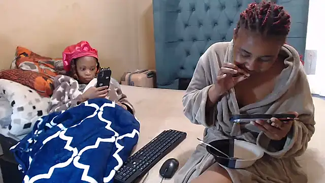 EbonyEssence online show from 25, 5, 2026