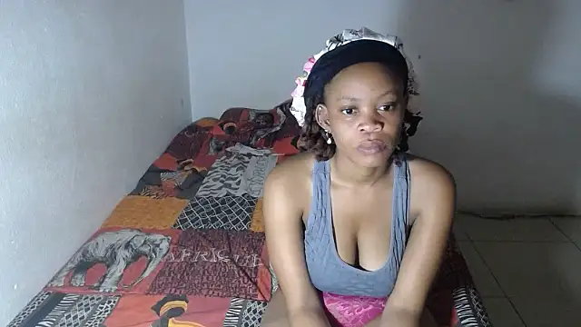 Snapshot of EssenceLovers chatting on 29, 3, 2026 EssenceLovers online show from 29, 3, 2026