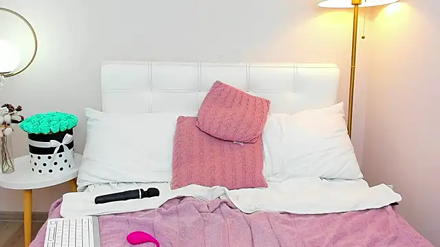 Snapshot of AndreaButt chatting on 2, 3, 2026 AndreaButt online show from 2, 3, 2026