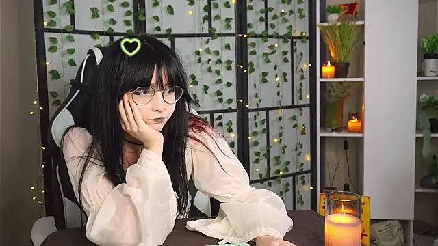 BereniceBattersby online show from 12, 9, 2025