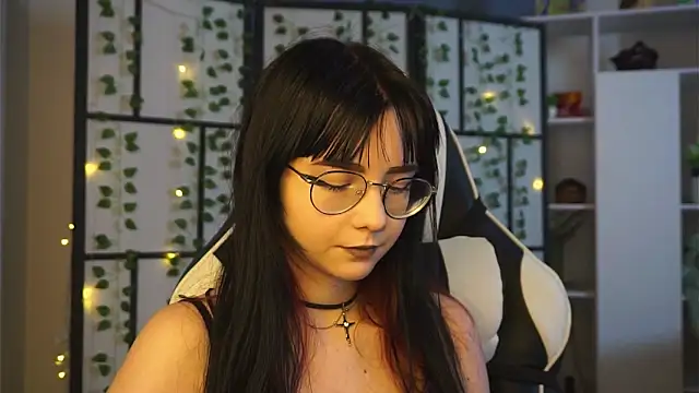 BereniceBattersby online show from 28, 9, 2025