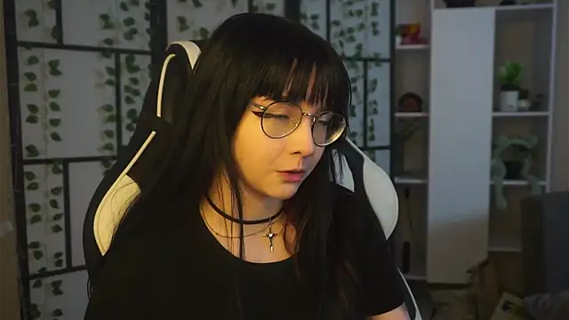 BereniceBattersby online show from 1, 10, 2025