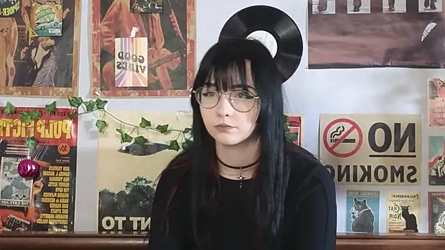 BereniceBattersby online show from 28, 10, 2025