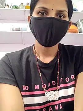 poojam93 online show from 30, 9, 2025