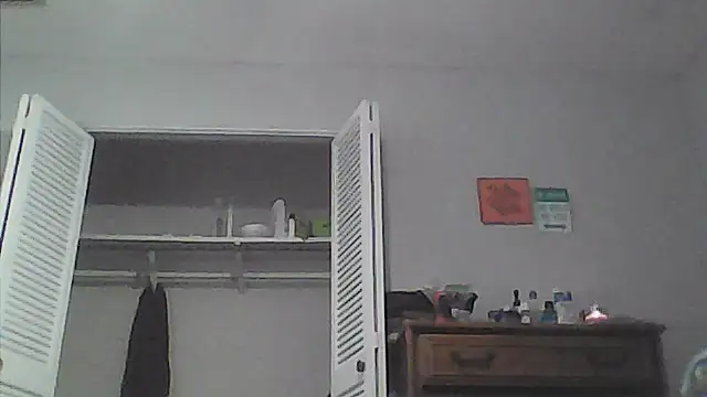 sarahkat86 online show from 3, 5, 2026