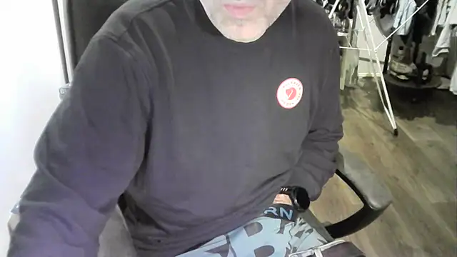 Snapshot of Chrisprngr chatting on 5, 3, 2026 Chrisprngr online show from 5, 3, 2026