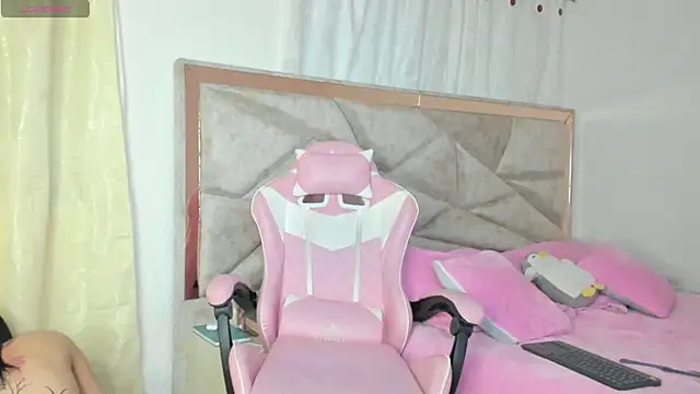 kendal hot01 online show from 8, 10, 2025