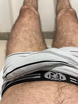 XUCRUTES42 online show from 14, 1, 2026