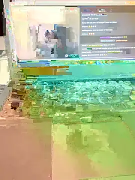 Snapshot of XUCRUTES42 chatting on 10, 6, 2026 XUCRUTES42 online show from 10, 6, 2026