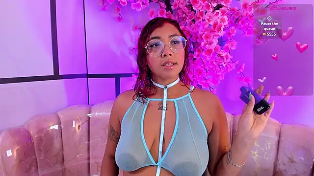 Olivejoness online show from 3, 2, 2026