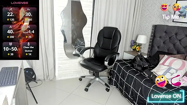 Snapshot of sweet__vanessa1 chatting on 9, 9, 2025 sweet  vanessa1 online show from 9, 9, 2025
