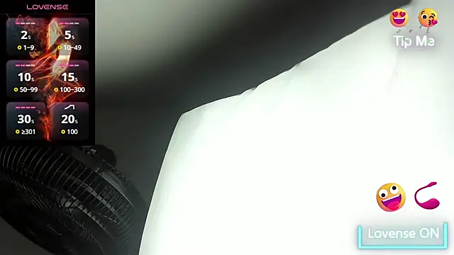Snapshot of sweet__vanessa1 chatting on 25, 9, 2025 sweet  vanessa1 online show from 25, 9, 2025
