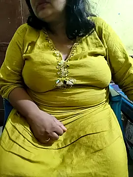 Snapshot of Swapna_Hyd chatting on 19, 10, 2025 Swapna Hyd online show from 19, 10, 2025