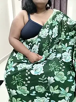 Snapshot of Swapna_Hyd chatting on 5, 12, 2025 Swapna Hyd online show from 5, 12, 2025