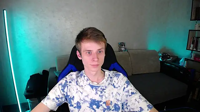 yes cute boy  online show from 9, 7, 2026