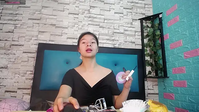 maily can online show from 17, 9, 2025