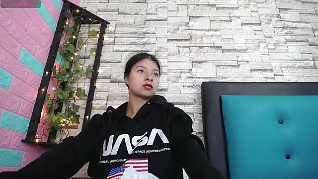 maily can online show from 20, 11, 2025